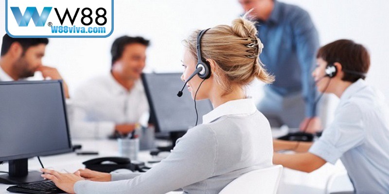 Đội ngũ chăm sóc khách hàng W88 hoạt động liên tục, hỗ trợ chu đáo